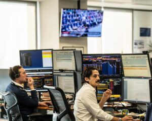 uk-faces-growing-debt-challenges-despite-recent-budget-efforts