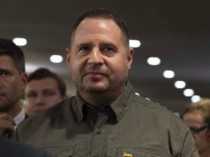 ukrainian-anti-corruption-police-search-zelenskiy-s-chief-of-staff