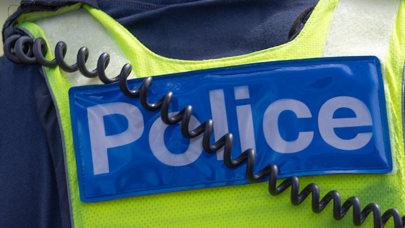 urgent-man-shot-in-bayswater-supermarket-carpark-gunman-at-large