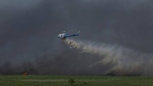 urgent-storms-ignite-fires-in-hunter-wetlands-residents-alerted