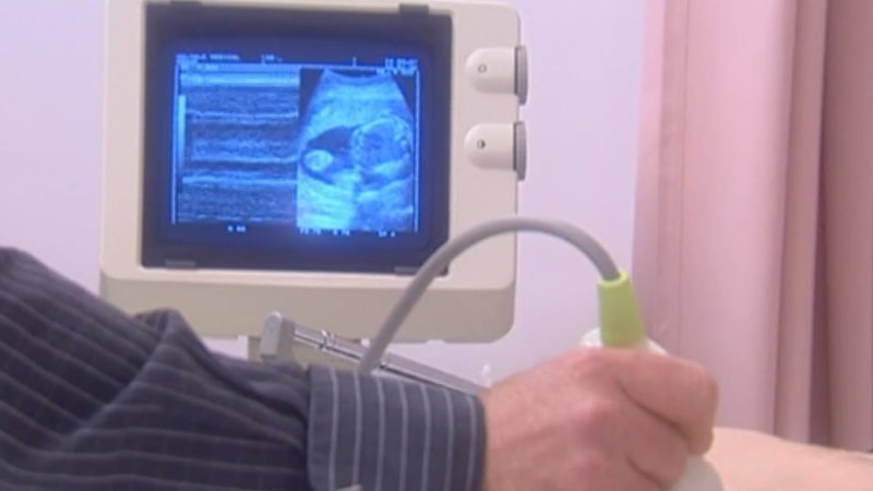 urgent-warning-dr-coatsworth-highlights-freebirth-risks-now