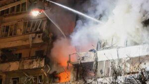 us-and-russia-engage-in-peace-talks-amid-ongoing-attacks-on-kyiv