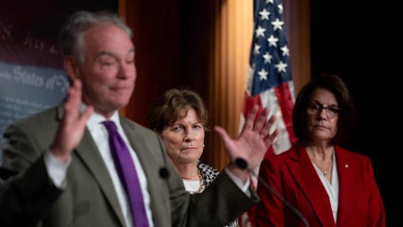 us-government-shutdown-nears-end-as-senate-democrats-support-bill