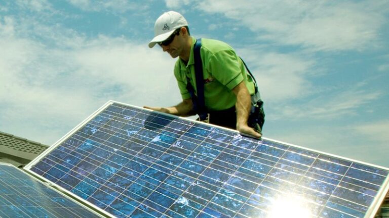 victorian-households-could-access-free-power-during-daytime