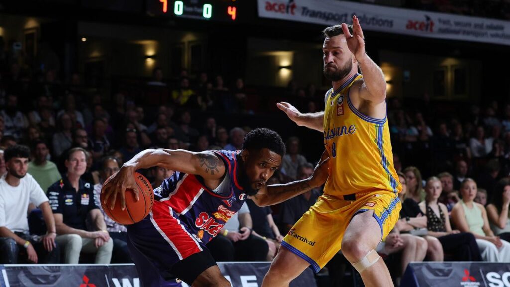 adelaide-36ers-dominate-brisbane-bullets-ahead-of-key-clash