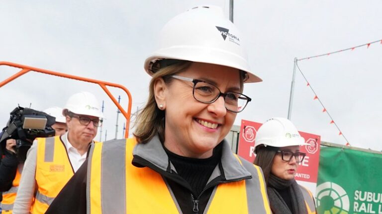 albanese-government-commits-10-billion-to-victorian-rail-project