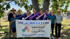 armidale-students-triumph-at-northern-schools-prime-steer-show-