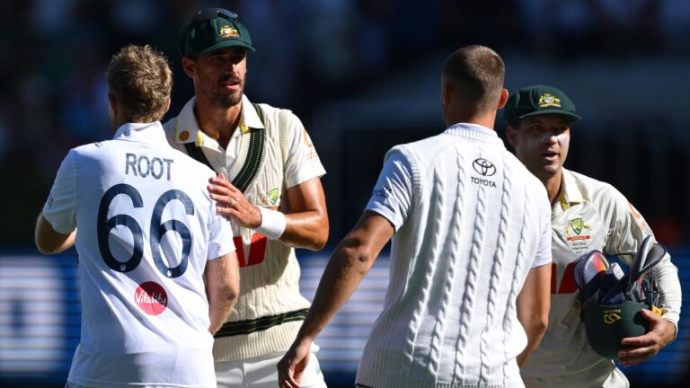 Australia v England: 2025/26 Ashes Series - Fourth Test: Day 2