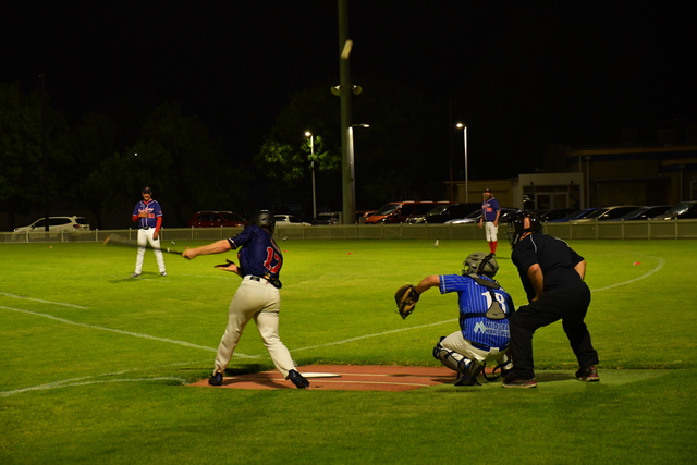ashley-brooke-dominates-on-the-mound-in-port-pirie-victory