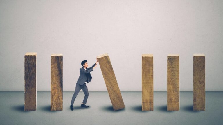 asx-200-stocks-plunge-30-top-picks-for-new-year-buying-surge