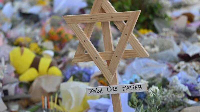 australia-marks-one-week-since-bondi-beach-terror-attack