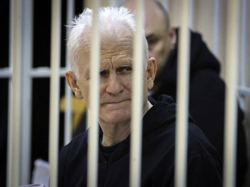 belarus-releases-123-prisoners-including-nobel-laureate-bialiatski