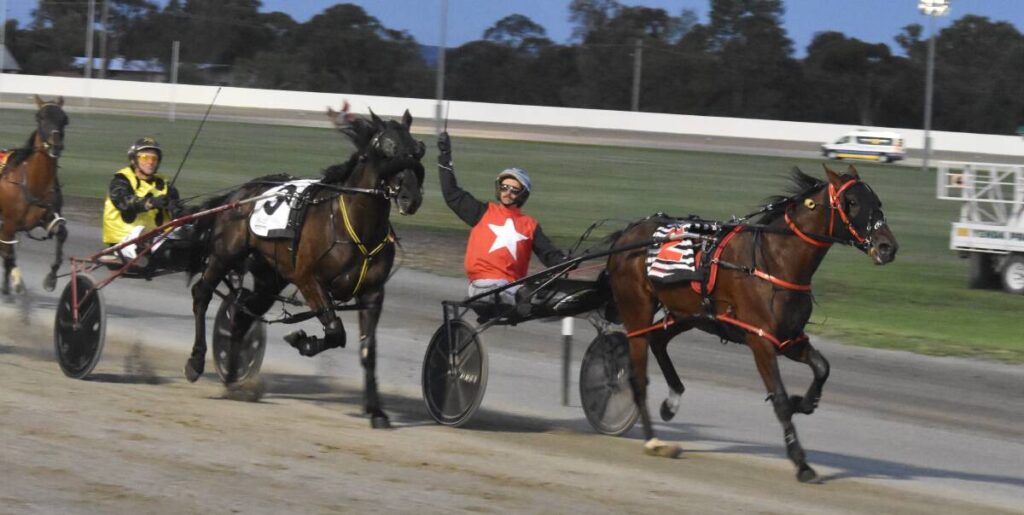 blake-jones-clinches-thrilling-victory-in-mia-breeders-plate