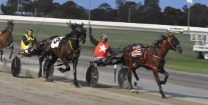 blake-jones-clinches-thrilling-victory-in-mia-breeders-plate