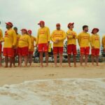 bondi-lifesavers-honor-shooting-victims-at-beach-tribute