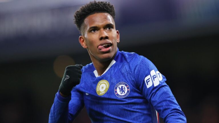 chelsea-s-este-va-o-shines-bright-faces-youthful-challenges