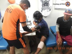 chinese-coast-guard-attacks-philippine-fishing-boats-in-south-china-sea