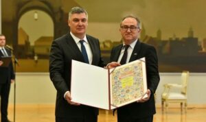 croatian-president-awards-charter-to-western-australia-s-chamber