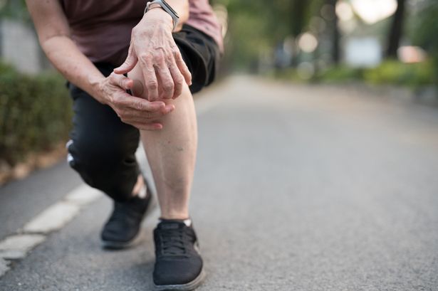 doctor-claims-black-seed-oil-outperforms-ibuprofen-for-arthritis-relief