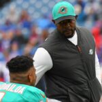 dolphins-bench-tua-tagovailoa-cris-carter-weighs-in-on-flores-critique