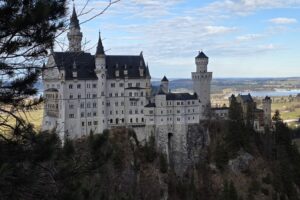 german-christmas-markets-spark-joy-and-cheer-amid-global-strife