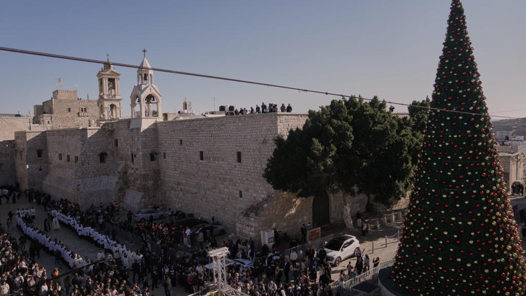 global-christmas-celebrations-joyful-gatherings-and-hopeful-moments