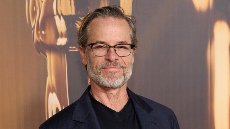 guy-pearce-apologizes-for-antisemitic-misinformation-amid-outcry