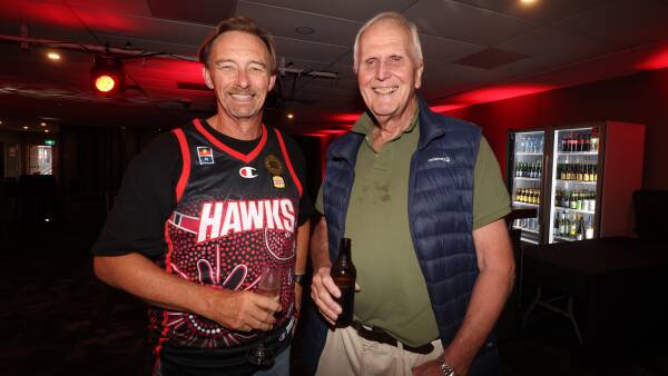 hawks-alumni-gather-to-support-life-changing-yerbury-lab