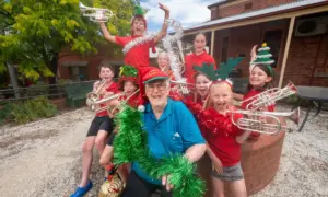 ian-grindley-leads-christmas-carols-event-in-maldon-this-saturday