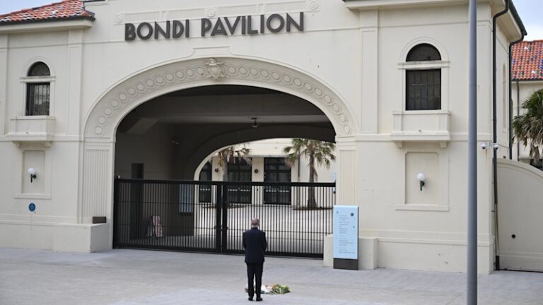 labor-faces-growing-antisemitism-crisis-following-bondi-tragedy