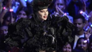 lady-gaga-to-unveil-harlequin-concert-film-on-christmas-eve