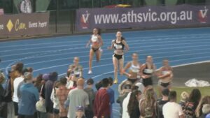 lauren-ryan-surges-to-victory-in-women-s-10-000m-at-zatopek-10
