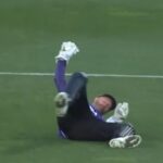 matthew-wade-stuns-fans-with-one-handed-bbl-catch-tonight