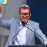 melbourne-celebrates-final-night-of-hanukkah-with-thousands-gathered