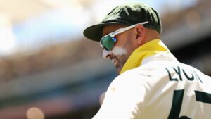 nathan-lyon-absolutely-filthy-over-shock-axing-ca-supports