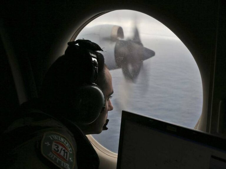 new-search-for-missing-mh370-flight-launches-in-indian-ocean