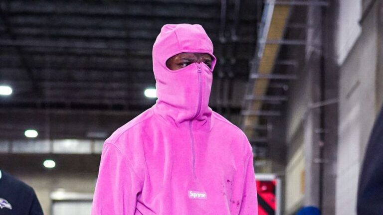 nfl-week-15-showcases-players-fashion-choices-amidst-winter-chill