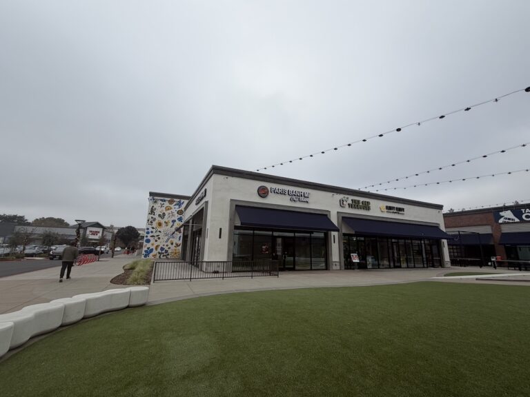 paris-banh-mi-to-open-new-location-at-the-davis-collection