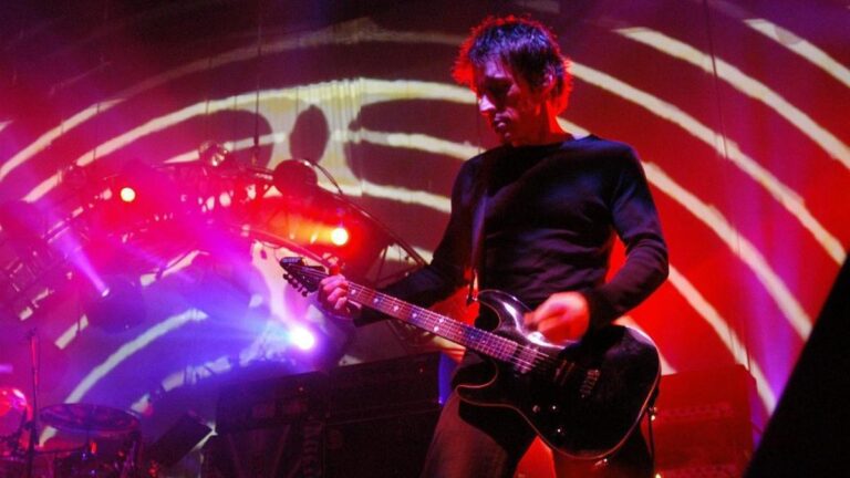 perry-bamonte-of-the-cure-dies-at-65-after-short-illness