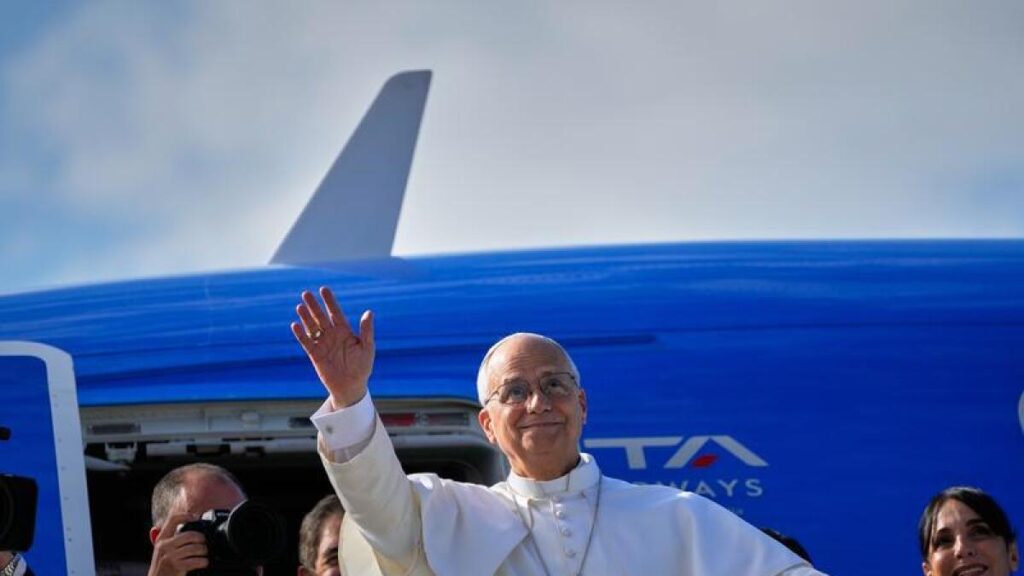 pope-francis-calls-for-peace-in-the-middle-east-during-lebanon-visit