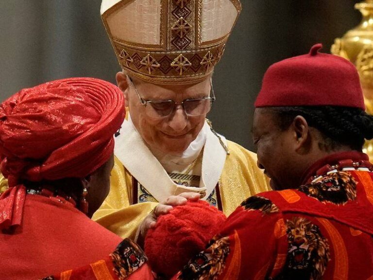 pope-leo-xiv-urges-global-peace-and-compassion-at-christmas-mass