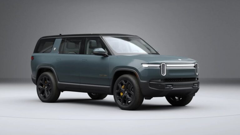 rivian-integrates-apple-car-key-for-seamless-vehicle-access