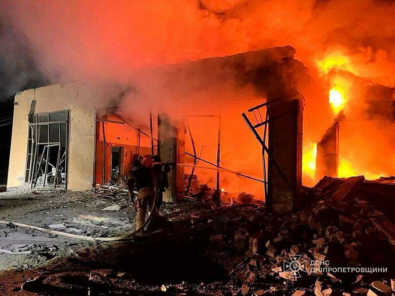 russian-airstrikes-kill-three-in-ukraine-cause-widespread-power-outages