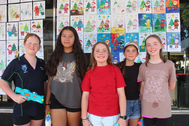 sea-lake-marks-joyous-christmas-with-community-celebration