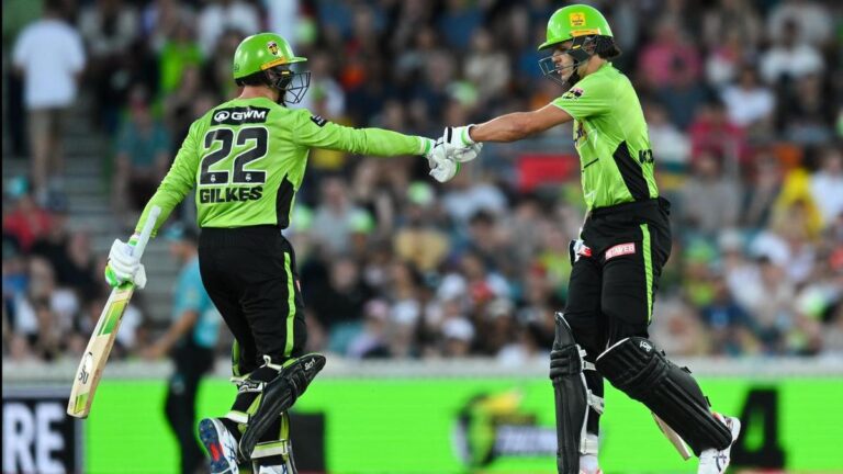shadab-khan-shines-as-thunder-topple-heat-in-bbl-showdown