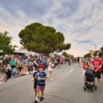 thousands-gather-in-two-wells-for-festive-christmas-parade