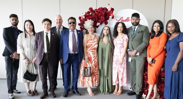 thrilling-race-day-at-pakenham-draws-thousands-of-fans