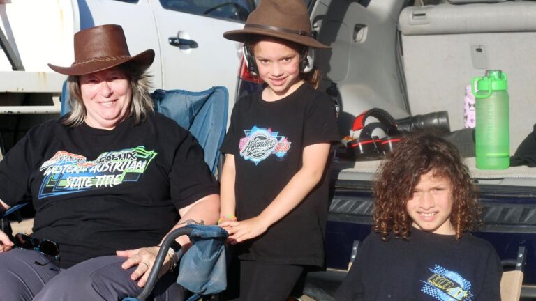 thrilling-sprintcar-return-draws-thousands-to-albany-speedway