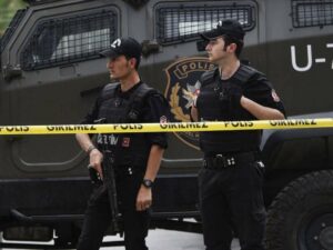 turkish-police-and-islamic-state-militants-clash-leaving-nine-dead