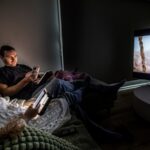 tv-producers-adapt-strategies-to-combat-phone-distractions